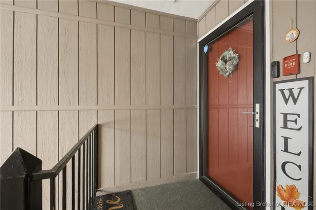 $154,900 | 5 Lakeshore Drive, Clarksville, IN 47129