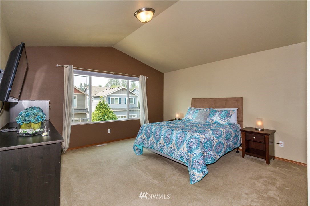 17329 13th Avenue Southeast Bothell, WA 98012 - Photo 11 of 25 Gallery Image 11