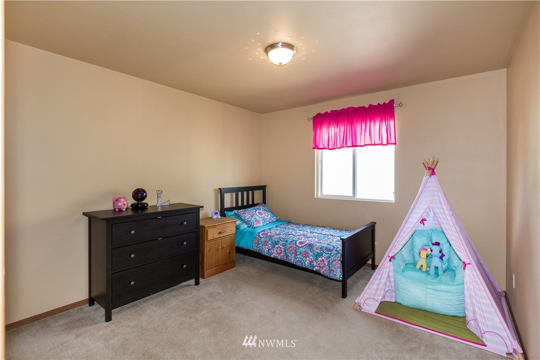 17329 13th Avenue Southeast Bothell, WA 98012 - Photo 17 of 25 Gallery Image 17