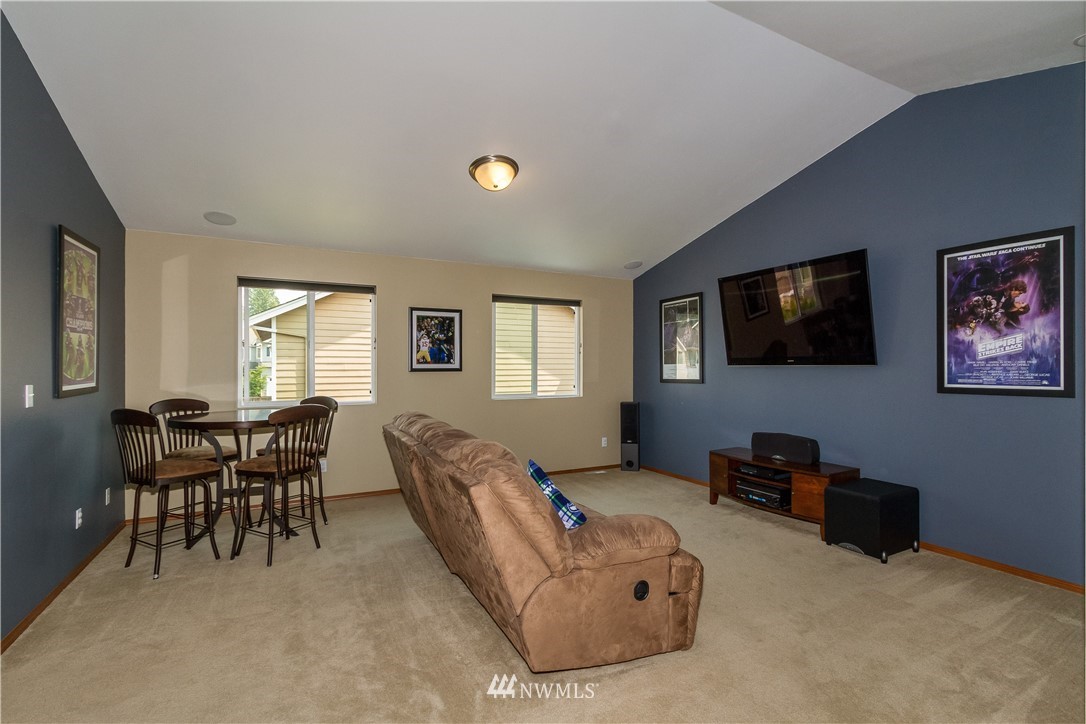17329 13th Avenue Southeast Bothell, WA 98012 - Photo 10 of 25 Gallery Image 10