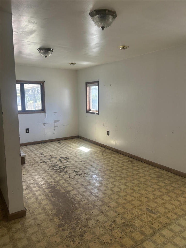 8105 Toepfer Road Warren, MI 48089 - Photo 18 of 21