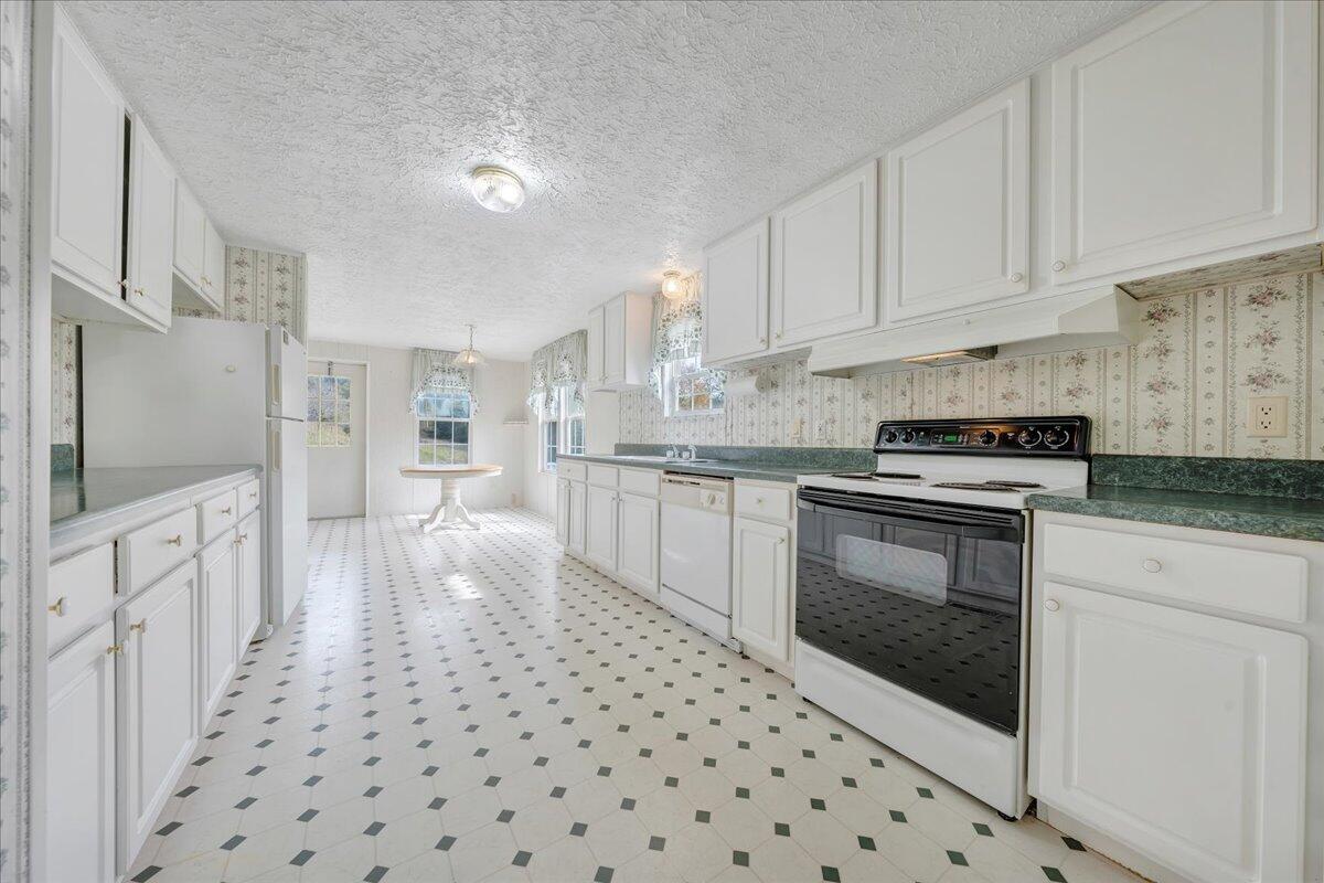 142 River View Road Alderson, WV 24910 - Photo 13 of 63 Gallery Image 13
