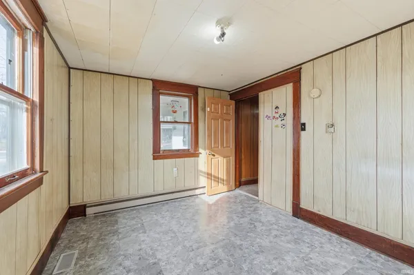 $99,900 | 280 North Center Street, Waterloo, IN 46793