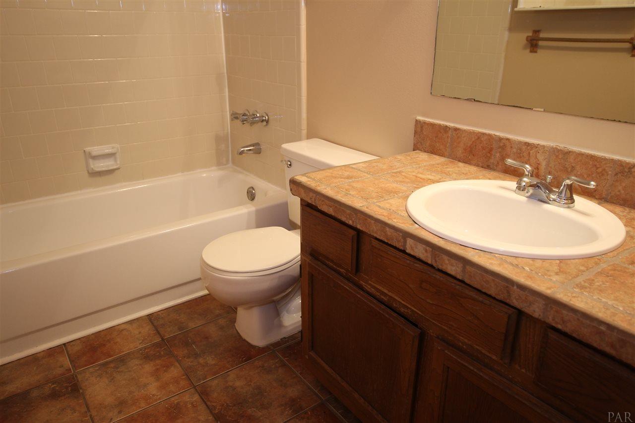 6765 Bellview Pines Road Pensacola, FL 32526 - Photo 13 of 17 Gallery Image 13