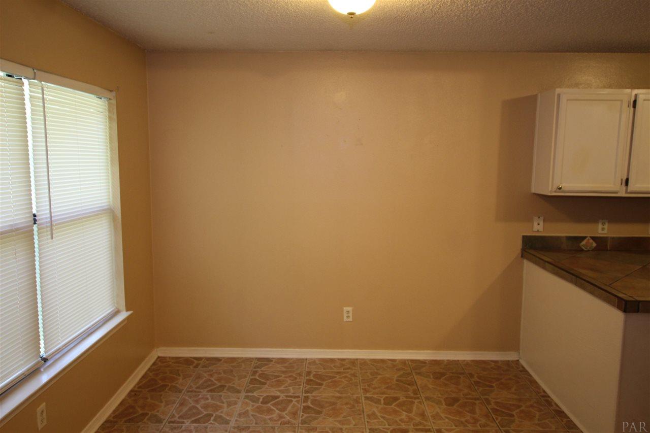 6765 Bellview Pines Road Pensacola, FL 32526 - Photo 5 of 17 Gallery Image 5
