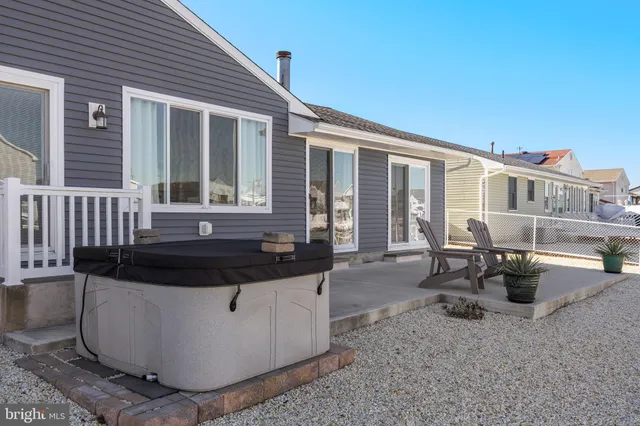 a living room filled with furniture