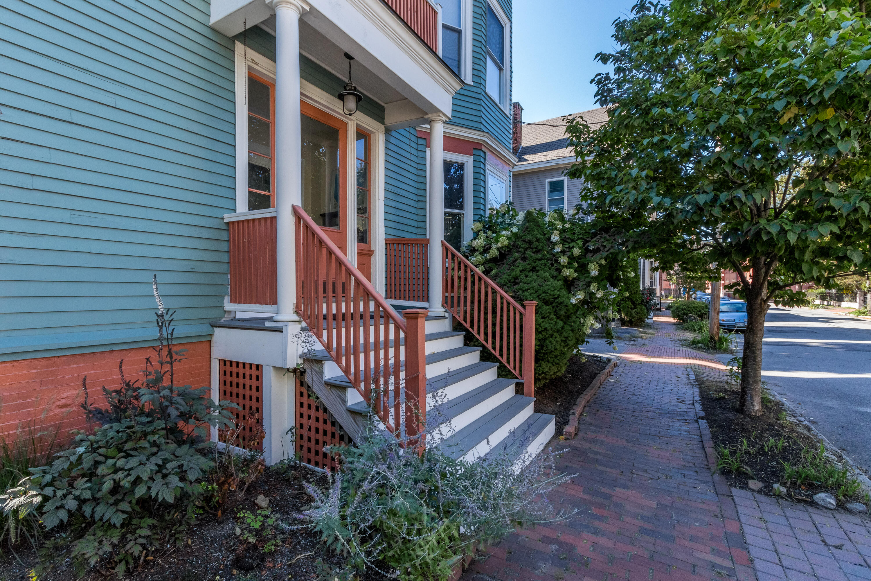 12 Lewis Street, Unit 8 Portland, ME 04102 - Photo 5 of 48 20220917AM-71063