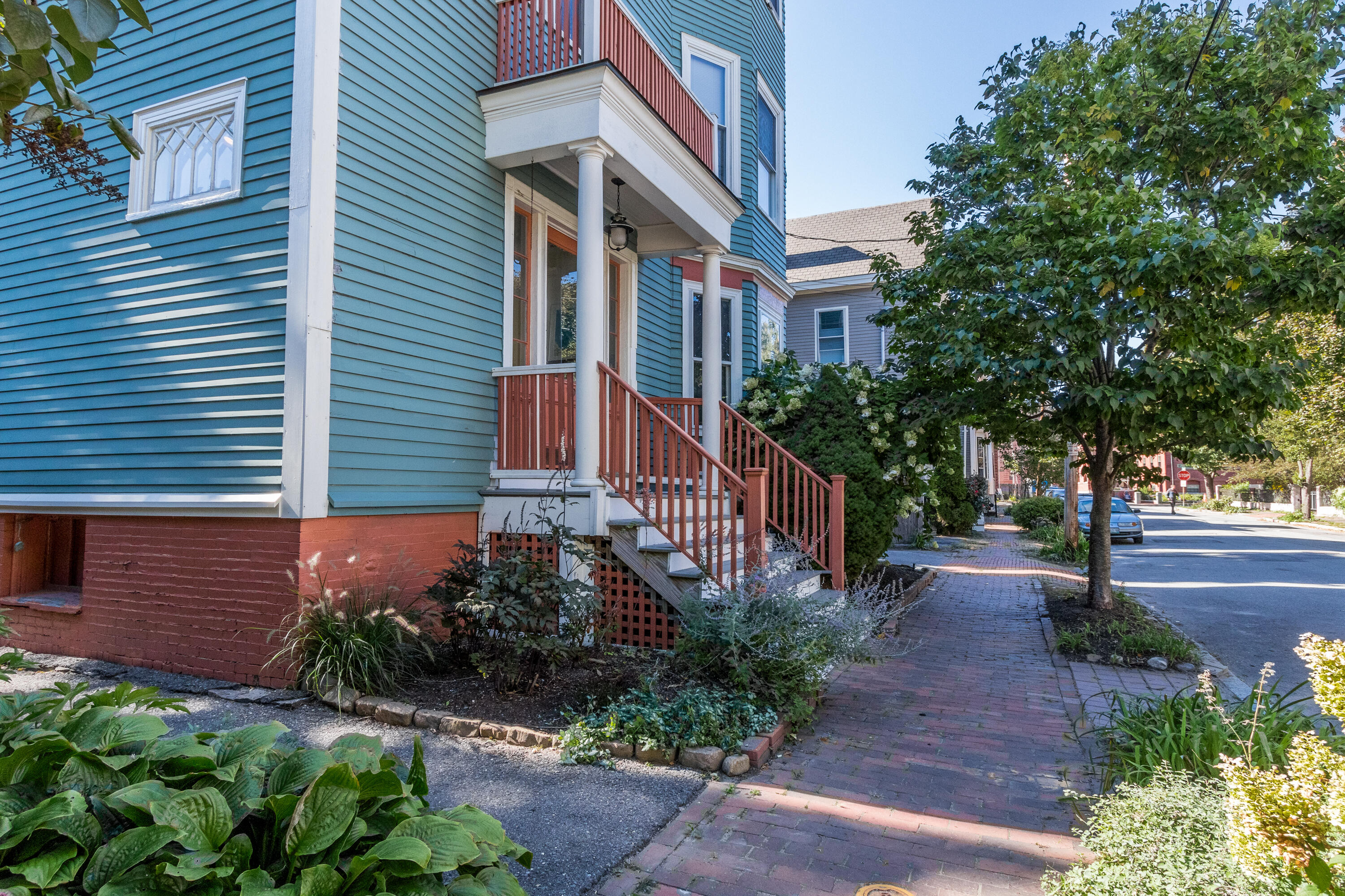 12 Lewis Street, Unit 8 Portland, ME 04102 - Photo 6 of 48 20220917AM-71062