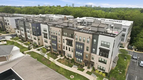 $850,000 | 1702 Bandit Loop, Unit 19B, Reston, VA 20190