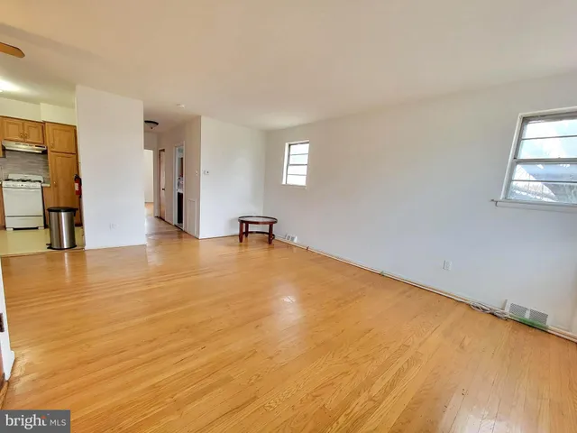 $1,300 | 628 West Providence Road, Unit 1, Aldan, PA 19018