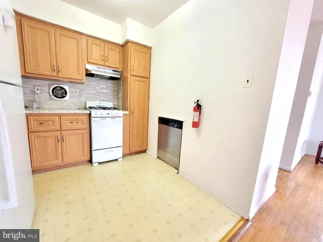 $1,300 | 628 West Providence Road, Unit 1, Aldan, PA 19018