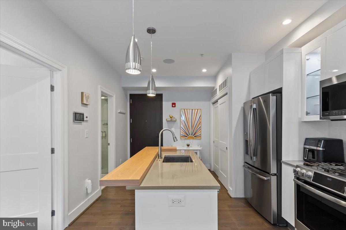 625 Park Road Northwest, Unit 204 Washington, DC 20010 - Photo 4 of 17 Gallery Image 4