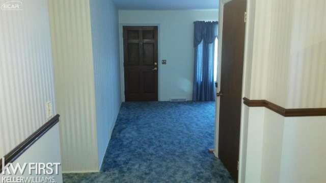 2395 Murphy Road Flint, MI 48504 - Photo 16 of 24 20452841-15.JPG