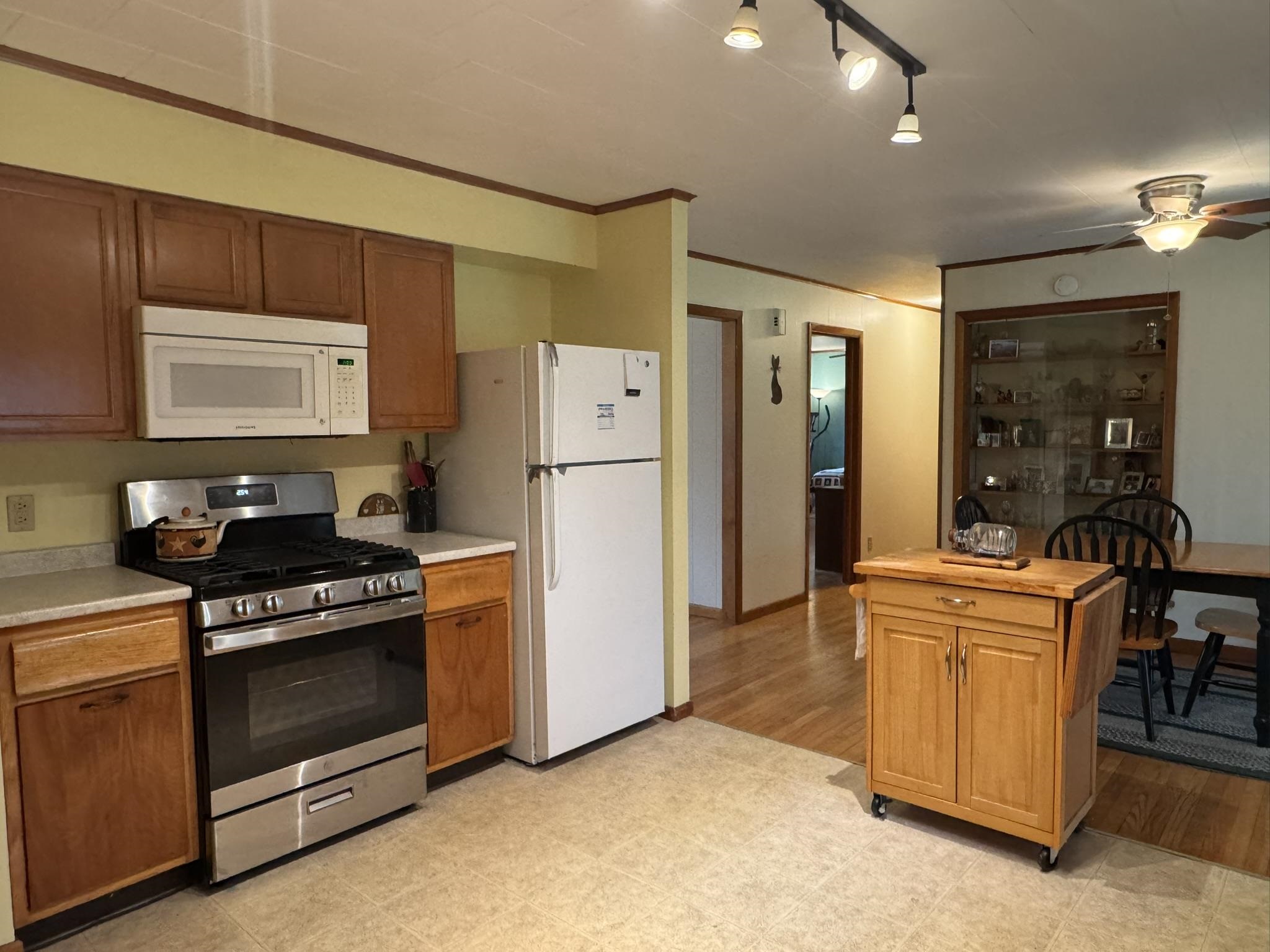 1150 Rte 30 South Castleton, VT 05735 - Photo 7 of 29
