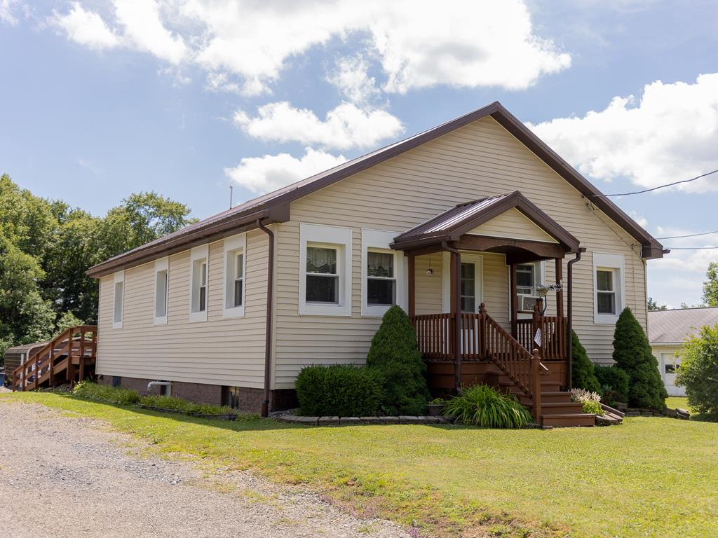 367 Dunham Road Pleasantville, PA 16341 - Photo 1 of 28 Gallery Image 1