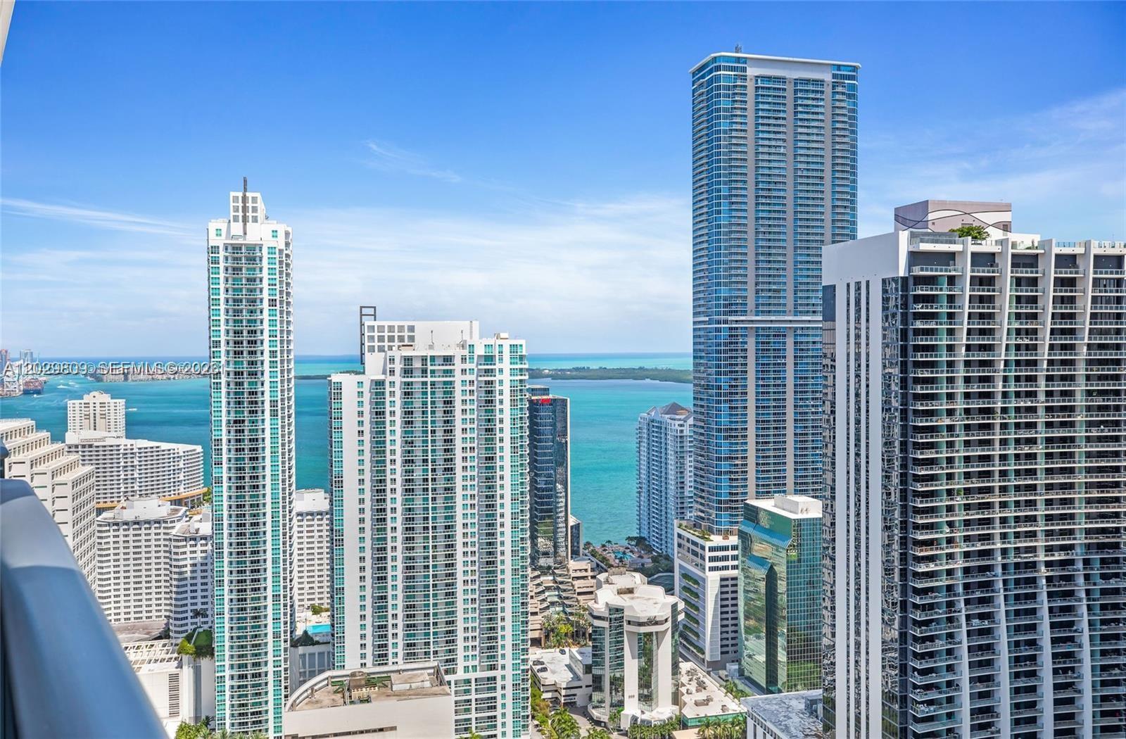 45 Southwest 9th Street, Unit 4204 Miami, FL 33130 - Photo 14 of 35