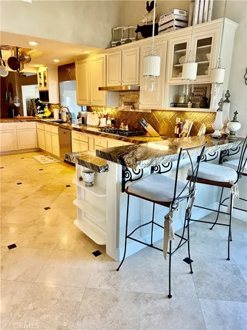 $13,500 | 10071 Highcliff Drive, Santa Ana, CA 92705