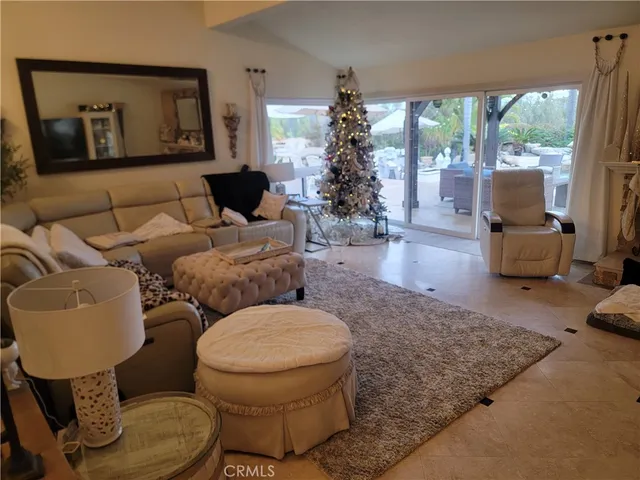 $13,500 | 10071 Highcliff Drive, Santa Ana, CA 92705