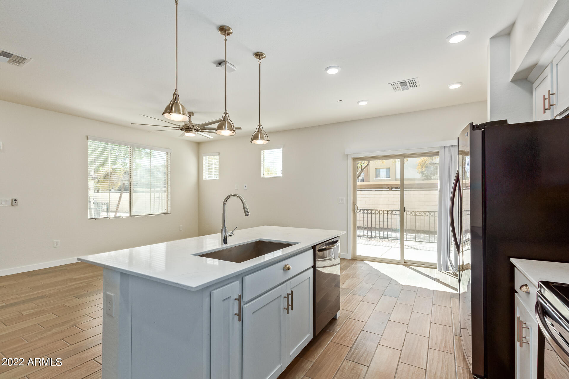 1885 East Frye Road, Unit 103 Gilbert, AZ 85295 - Photo 12 of 37 0009-10 - Frye