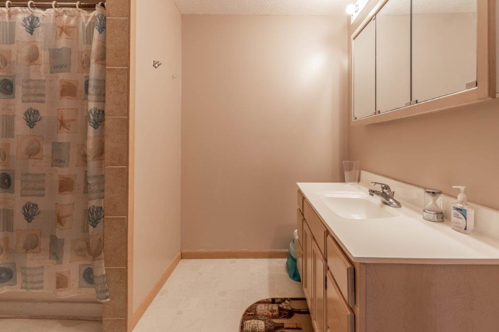 4515 Ballard Road Lansing, MI 48911 - Photo 12 of 29 Photo 12
