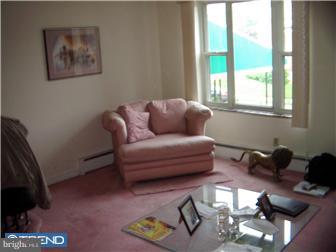 7635 Brookhaven Road Philadelphia, PA 19151 - Photo 4 of 8 Gallery Image 4