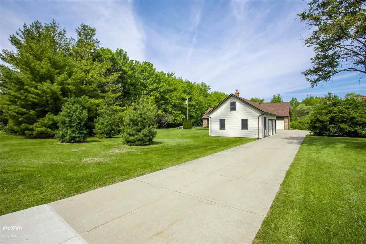 47037 Sugarbush Road Chesterfield, MI 48047 - Photo 5 of 48