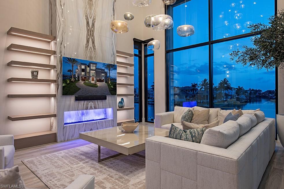 348 Seagull Avenue Naples, FL 34108 - Photo 5 of 31