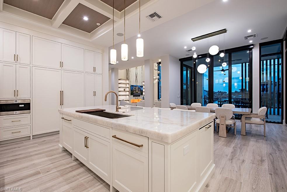 348 Seagull Avenue Naples, FL 34108 - Photo 6 of 31