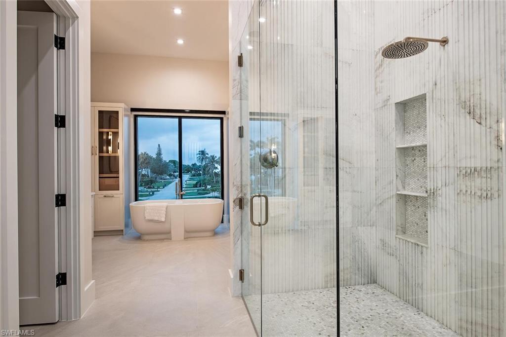 348 Seagull Avenue Naples, FL 34108 - Photo 10 of 31