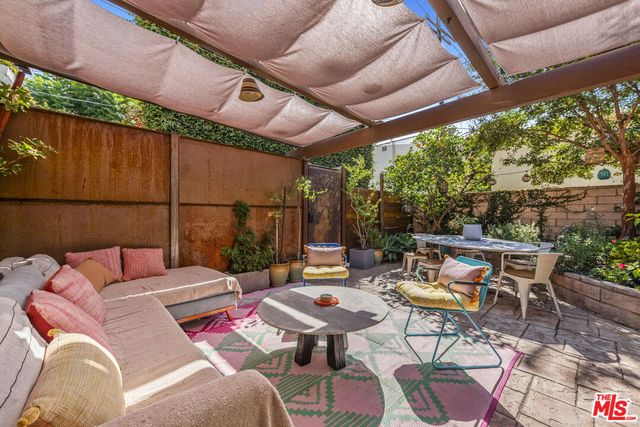 $1,899,000 | 1508 Harvard Street, Unit B, Santa Monica, CA 90404