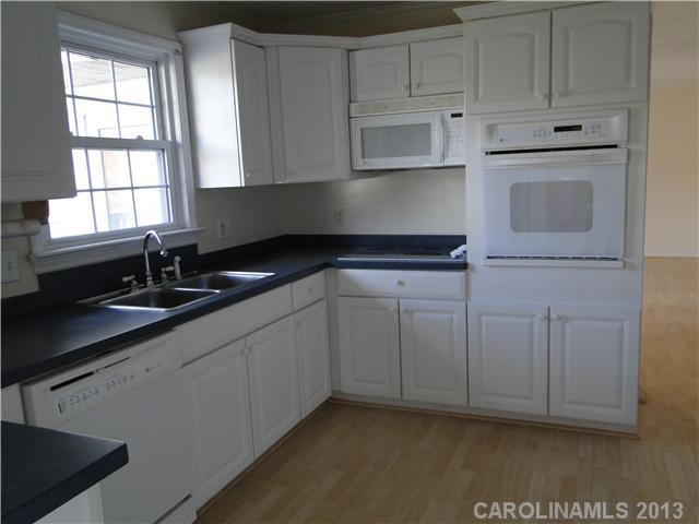 18620 Nantz Road Cornelius, NC 28031 - Photo 6 of 16 Gallery Image 6
