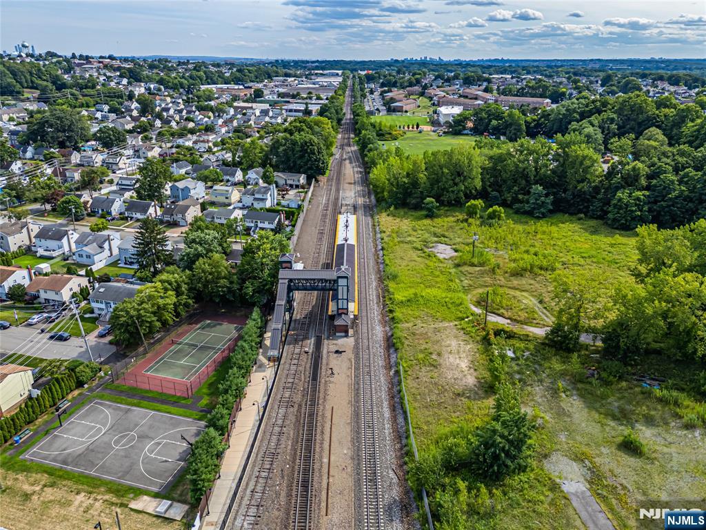 43 Wesmont Drive, Unit 1712 Wood-Ridge, NJ 07075 - Photo 34 of 35 a view of a garden