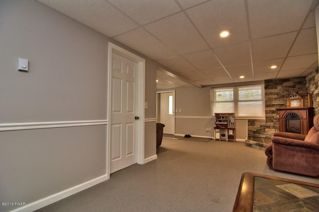 884 Deerfield Road Lake Ariel, PA 18436 - Photo 30 of 59