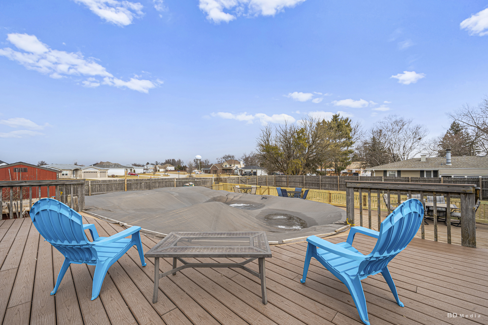 807 Maple Lane Peotone, IL 60468 - Photo 27 of 33 a view of a terrace with seating space