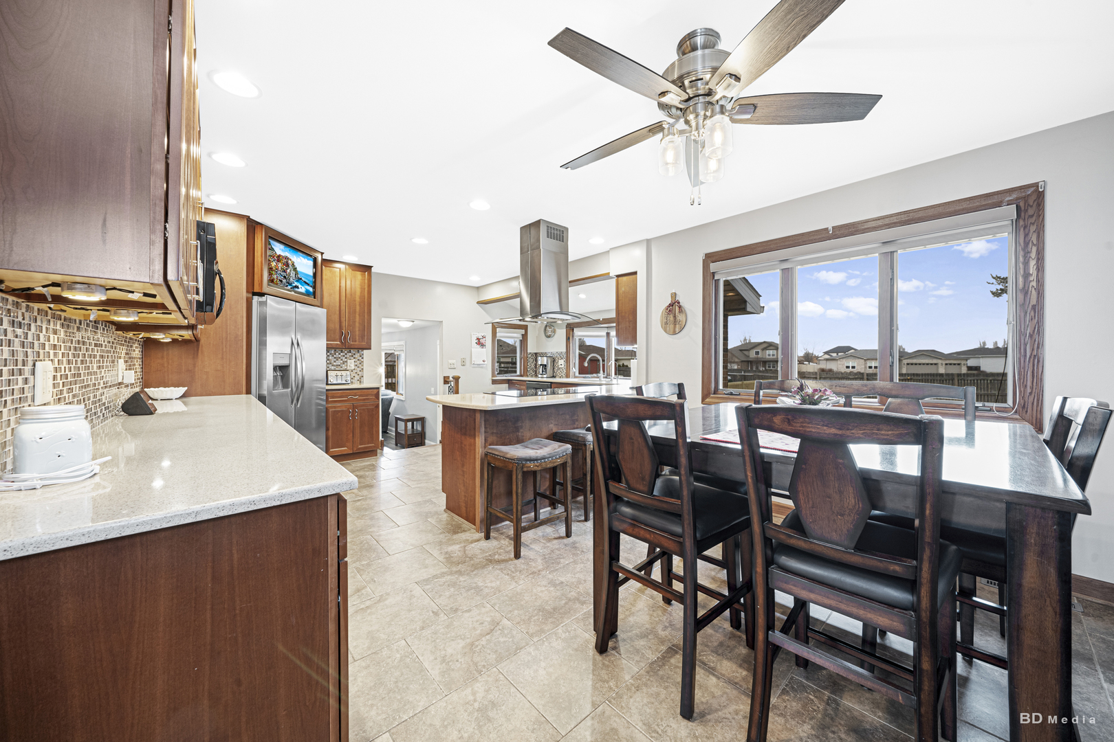 807 Maple Lane Peotone, IL 60468 - Photo 8 of 33 a view of a dining room with furniture window and outside view