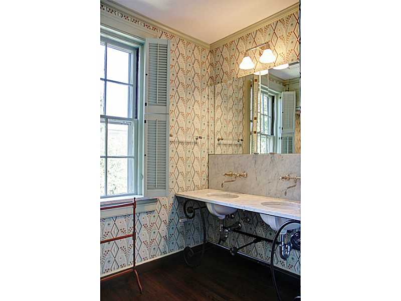 59 Manning Street Providence, RI 02906 - Photo 19 of 25 Master Bath/Spa.