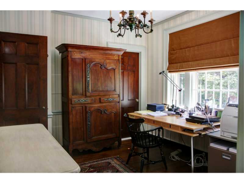 59 Manning Street Providence, RI 02906 - Photo 20 of 25 Studio/Study/Office. Master study