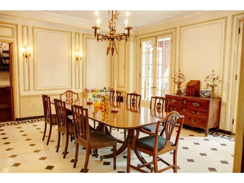 59 Manning Street Providence, RI 02906 - Photo 5 of 25 Dining Room.