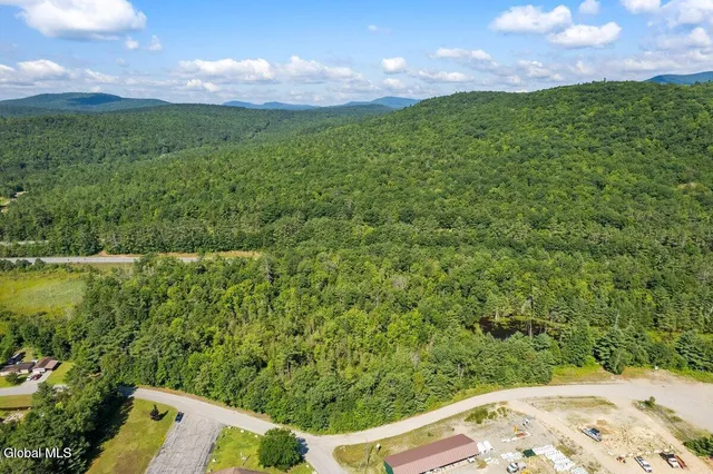 $699,900 | 23 Industrial Drive, Schroon, NY 12870