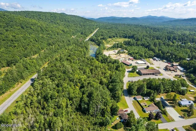 $699,900 | 23 Industrial Drive, Schroon, NY 12870