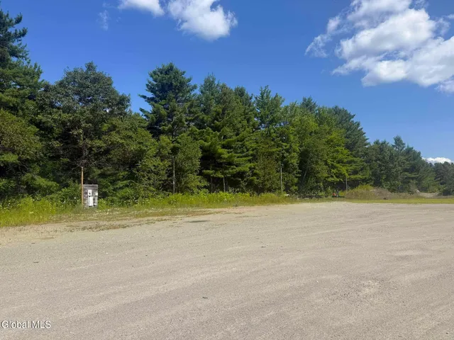 $699,900 | 23 Industrial Drive, Schroon, NY 12870