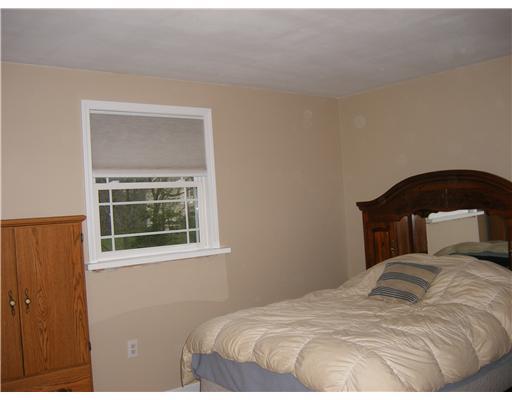 190 Mary Reed Road Economy, PA 15005 - Photo 9 of 18 Bedroom. Large second bedroom has double closet and window to front.