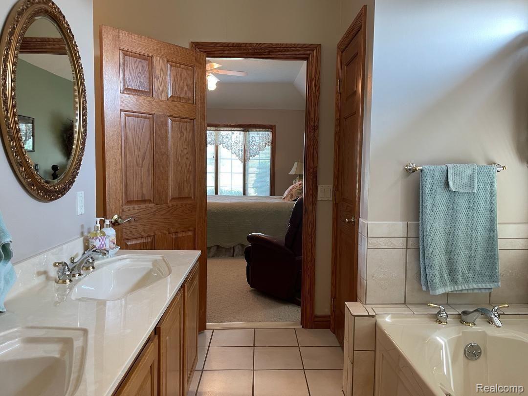 13214 Exeter Road Carleton, MI 48117 - Photo 18 of 38 ext m bath.jpg