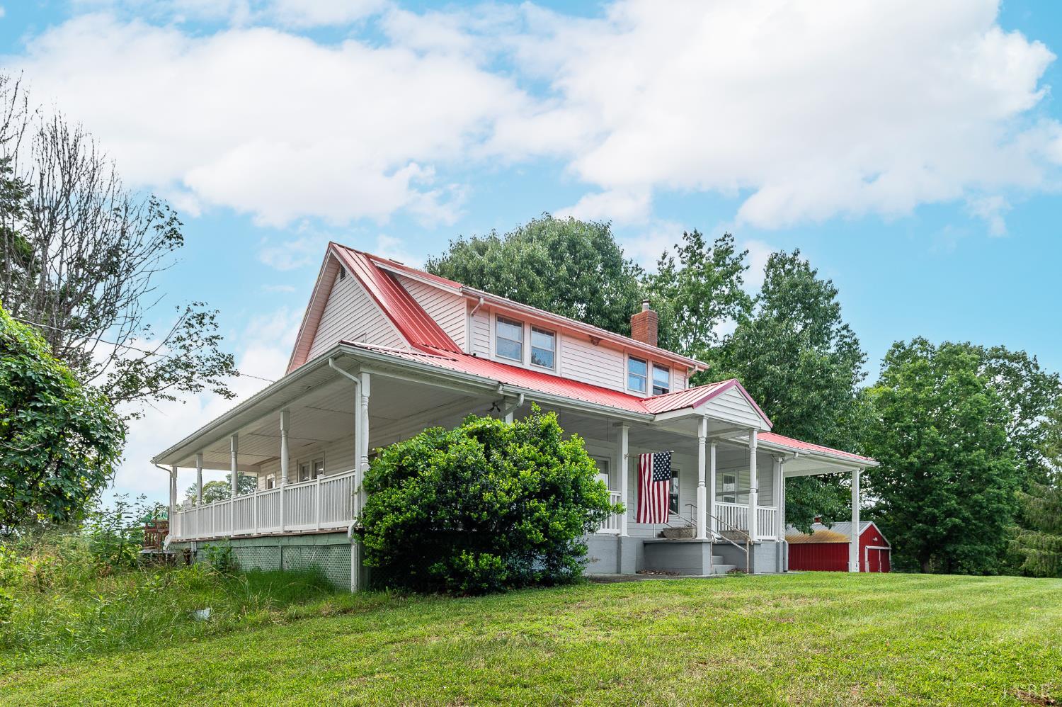 1560 Quarles Road Thaxton, VA 24174 - Photo 2 of 45