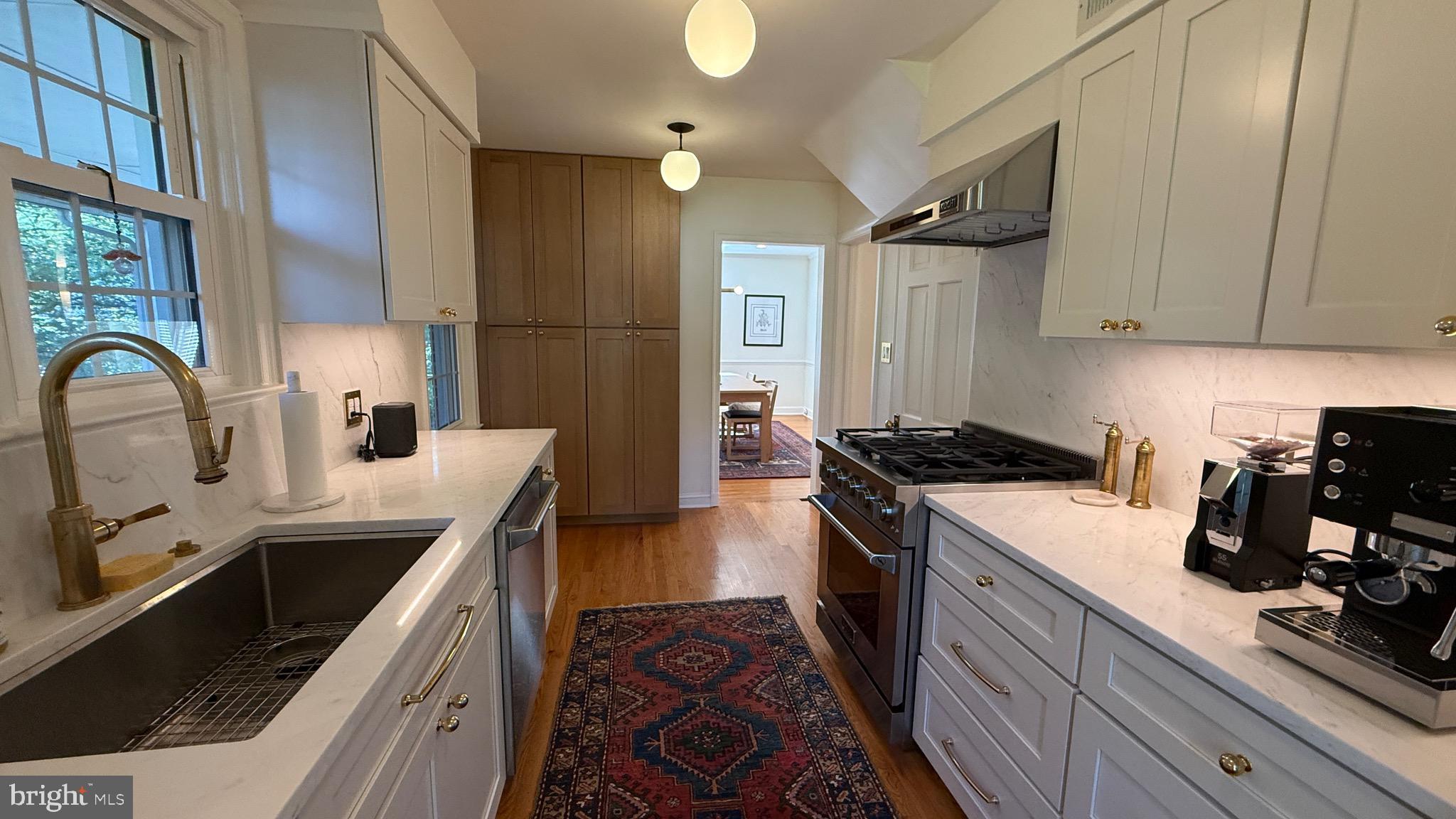 602 Kingston Road Baltimore, MD 21212 - Photo 8 of 26