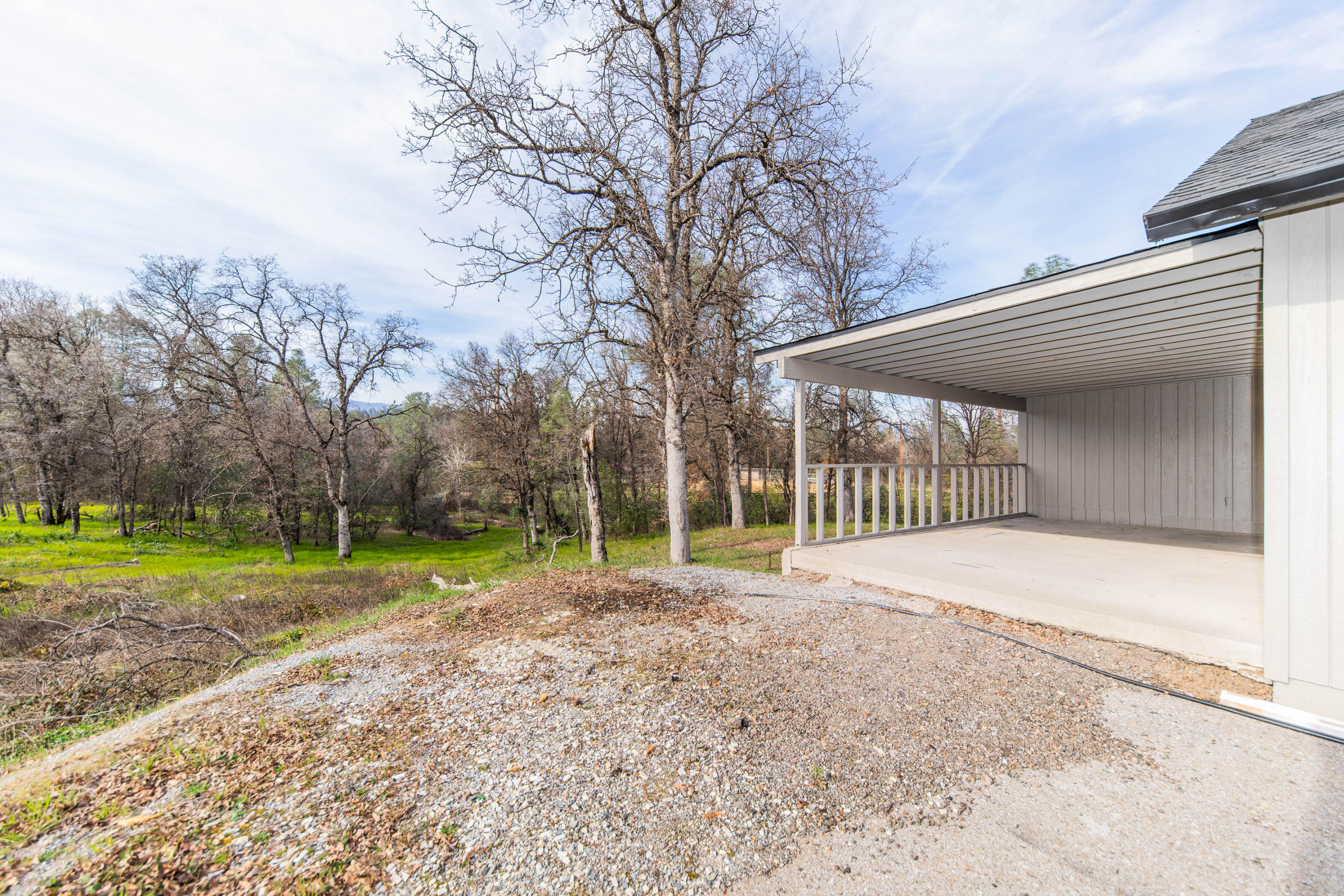 3608 Oasis Road Redding, CA 96003 - Photo 4 of 7 Oasis 4