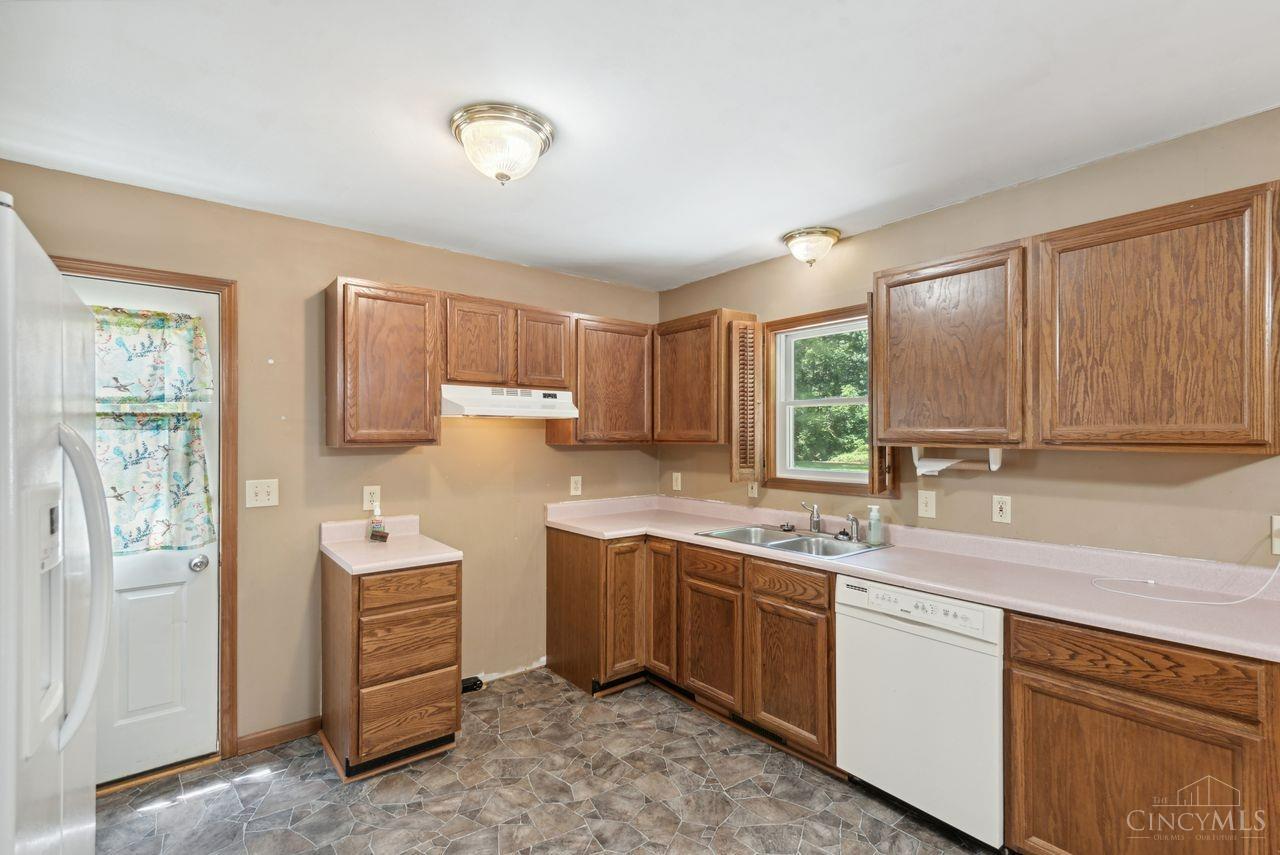 2170 Rose Road Loveland, OH 45140 - Photo 9 of 34