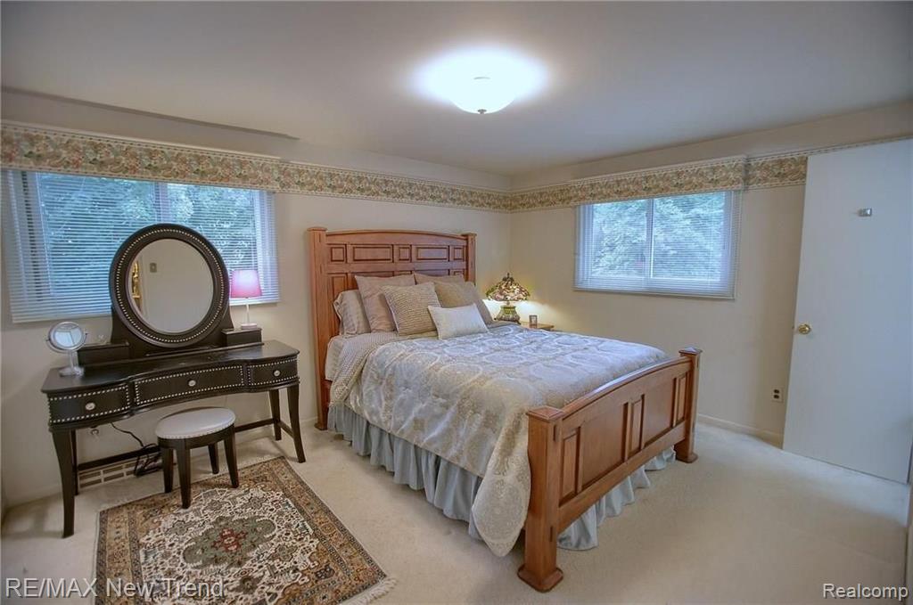 28620 Westerleigh Road Farmington Hills, MI 48334 - Photo 16 of 23