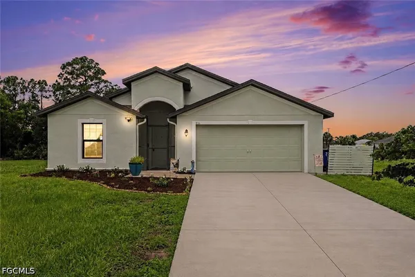 $330,000 | 816 La Salle Avenue, Fort Myers, FL 33913