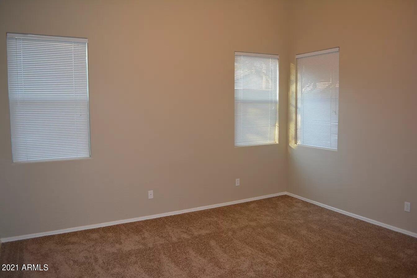 16950 West Nottingham Way Surprise, AZ 85374 - Photo 5 of 28 IMG_1033